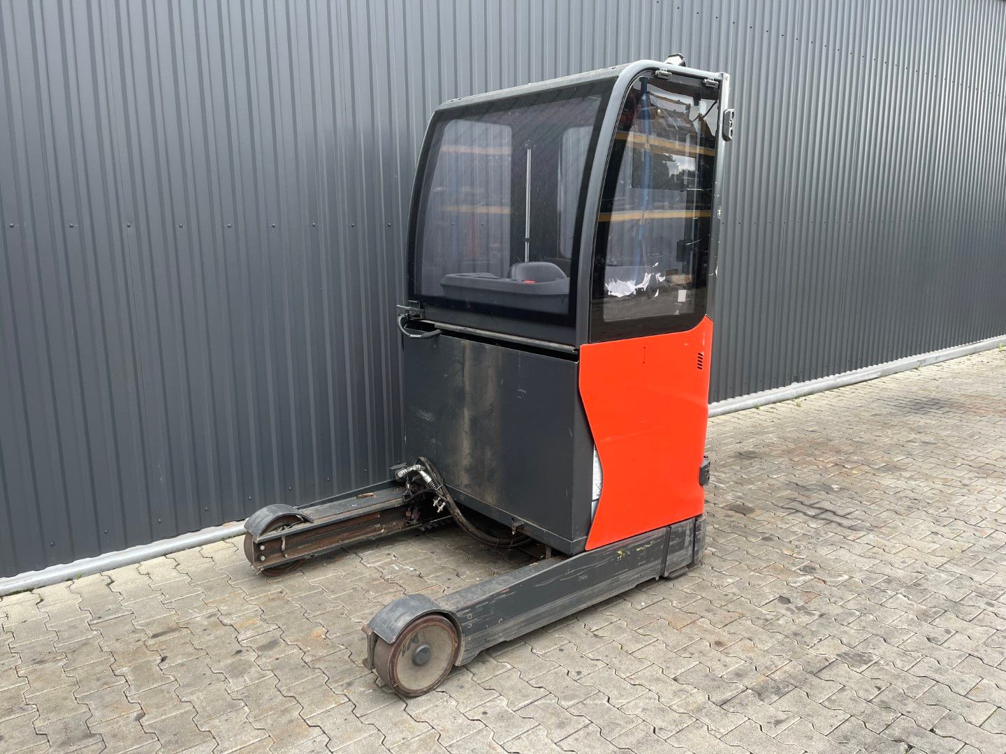 Linde R14-01