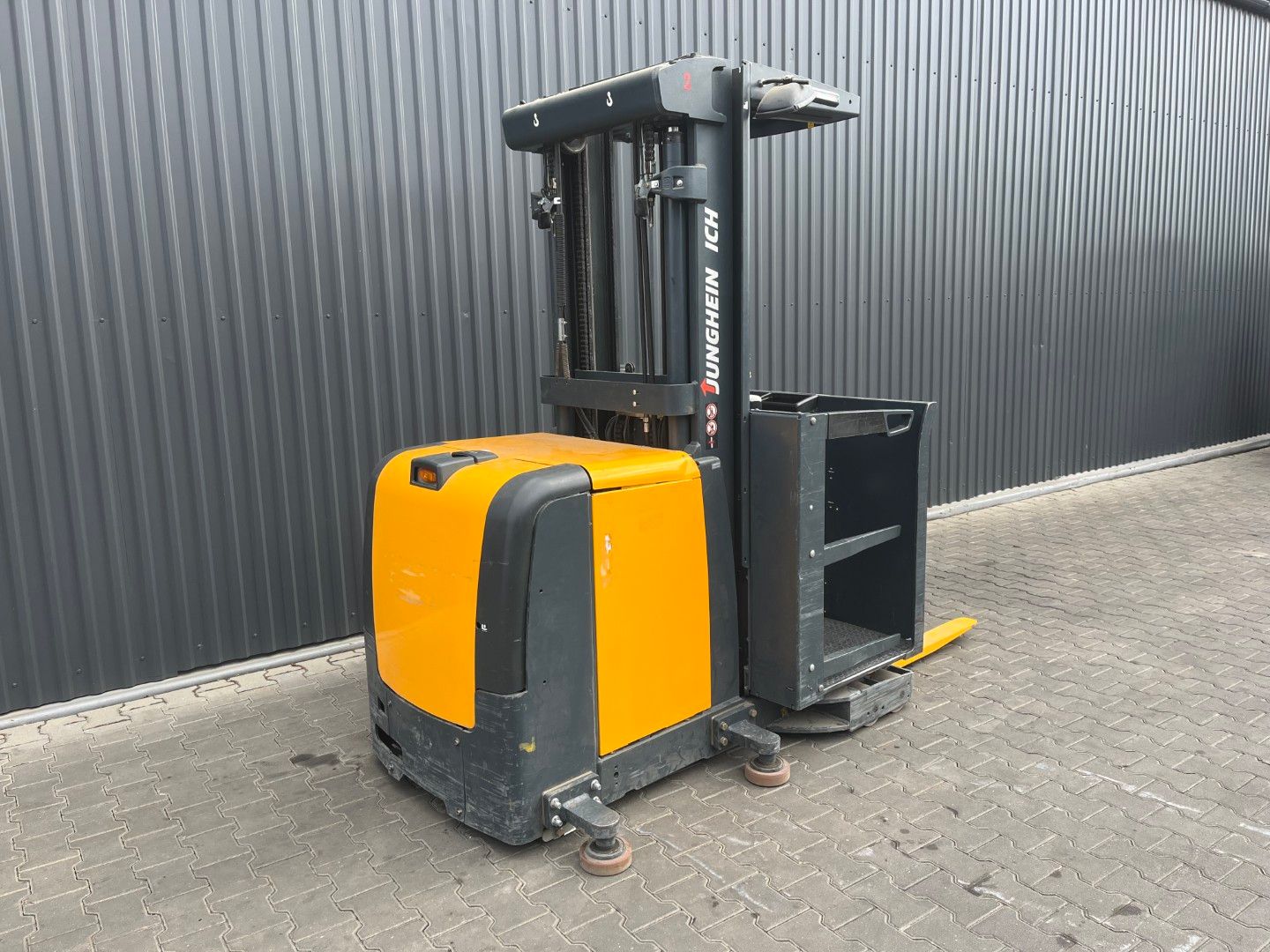 Jungheinrich EKS210