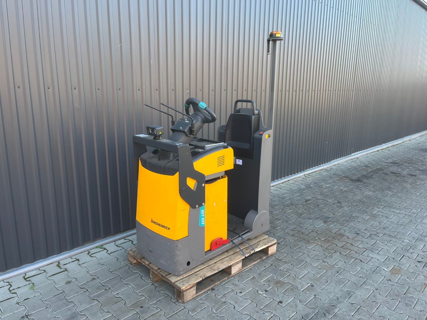 Jungheinrich EZS130