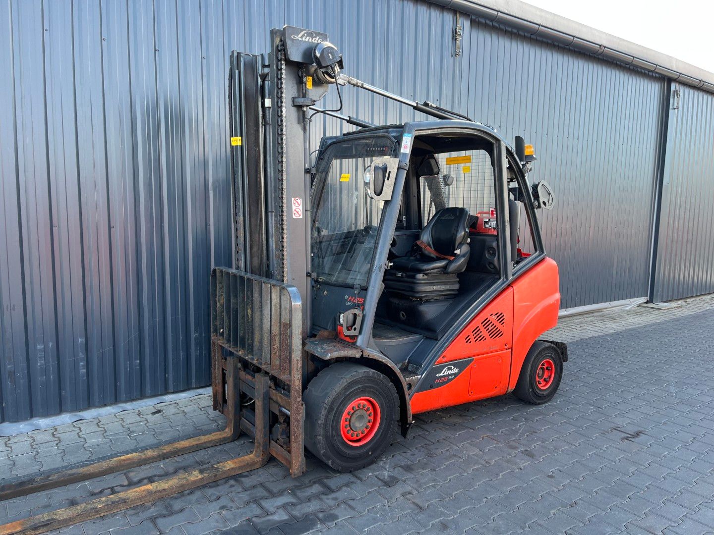 Linde H25T-02/600