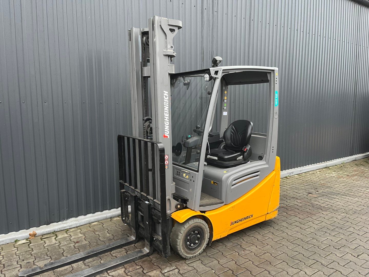 Jungheinrich EFG216k