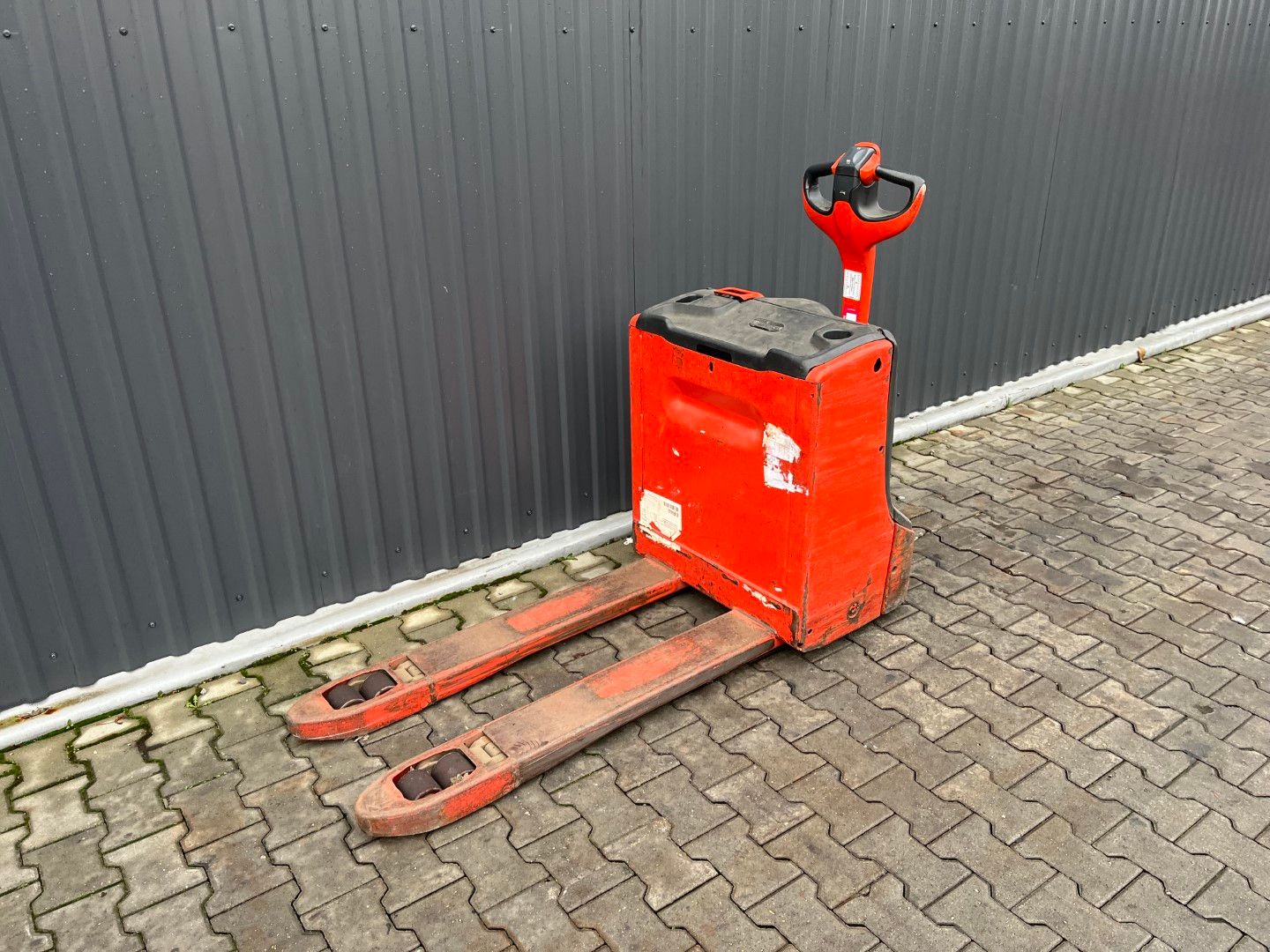 Linde T18