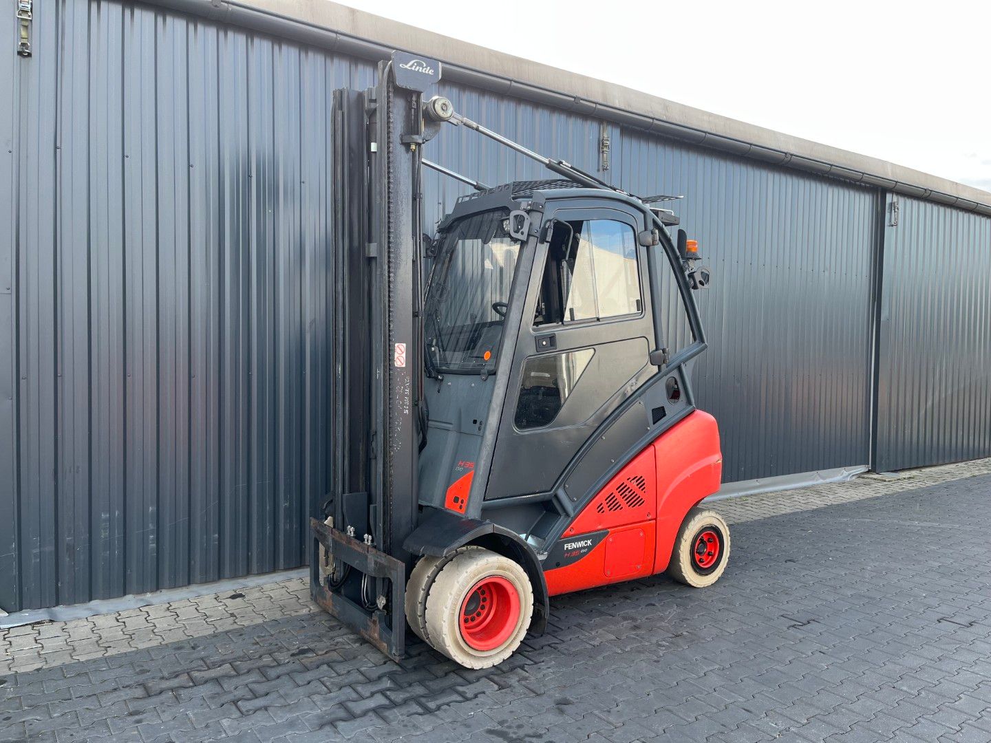 Linde H35T-02