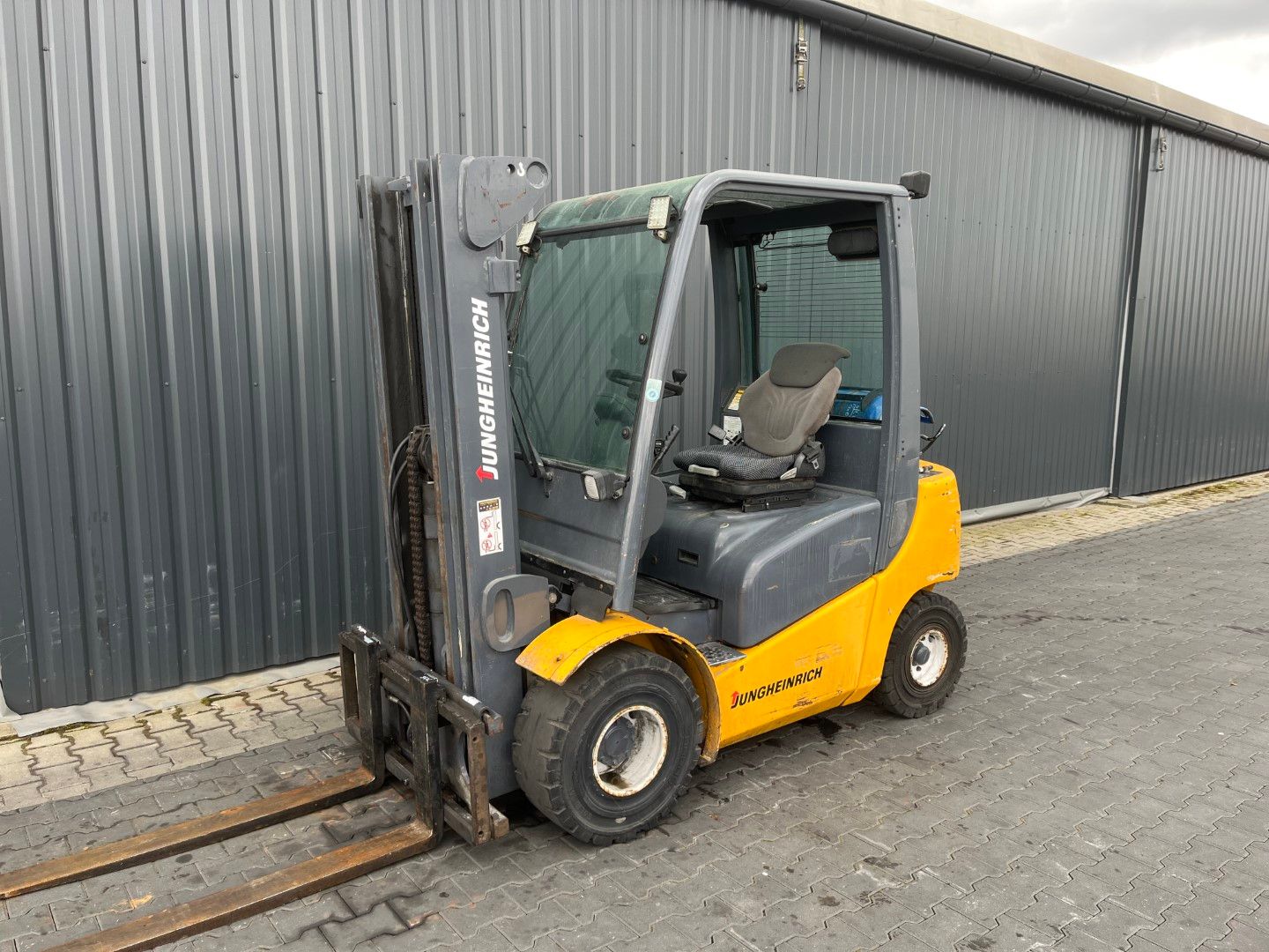 Jungheinrich TFG425