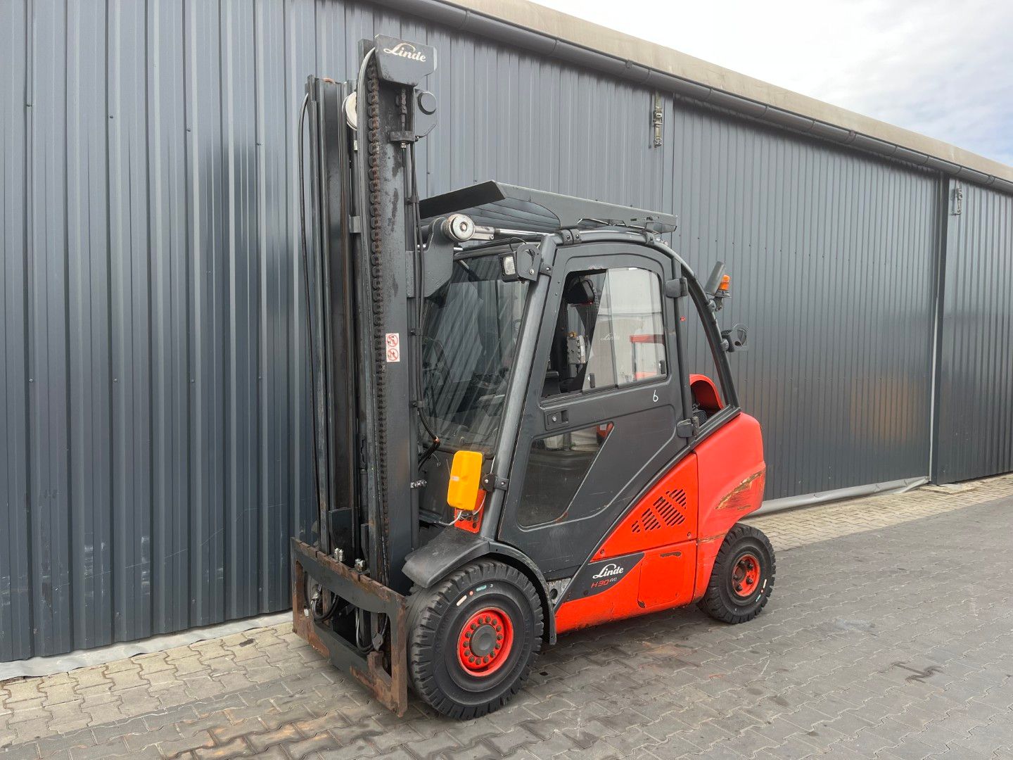 Linde H30T-02