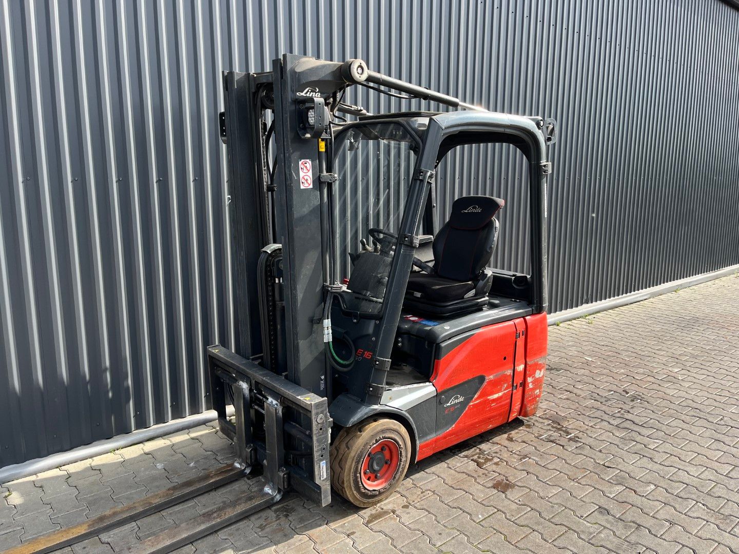 Linde E16-02