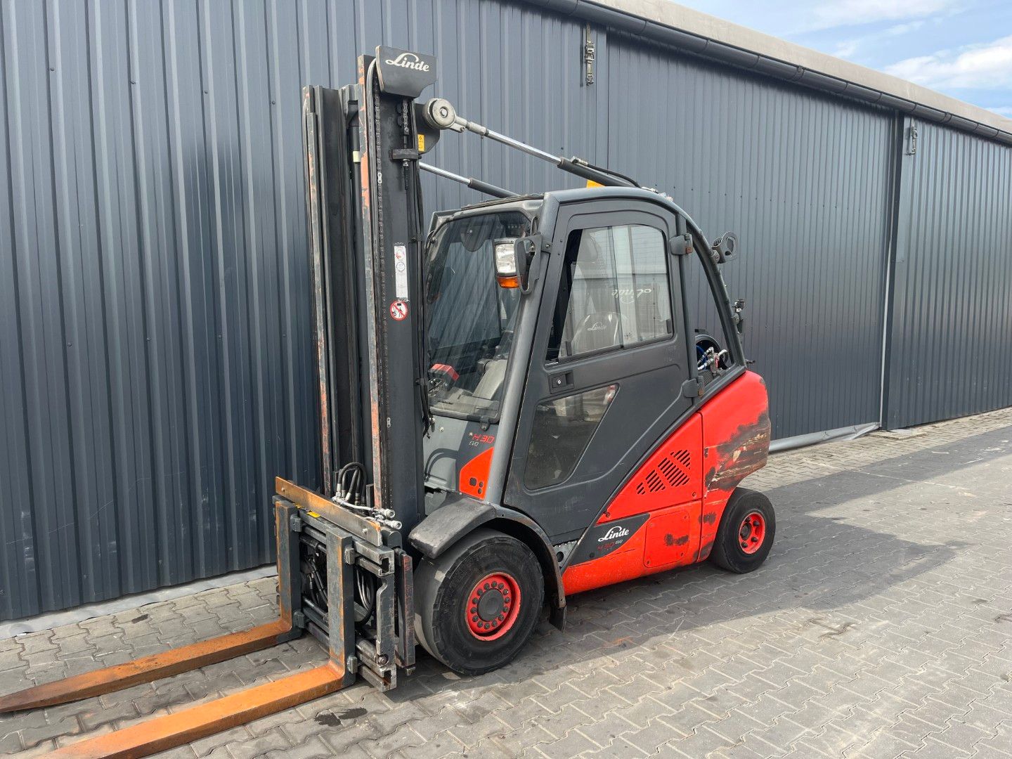 Linde H30T-02