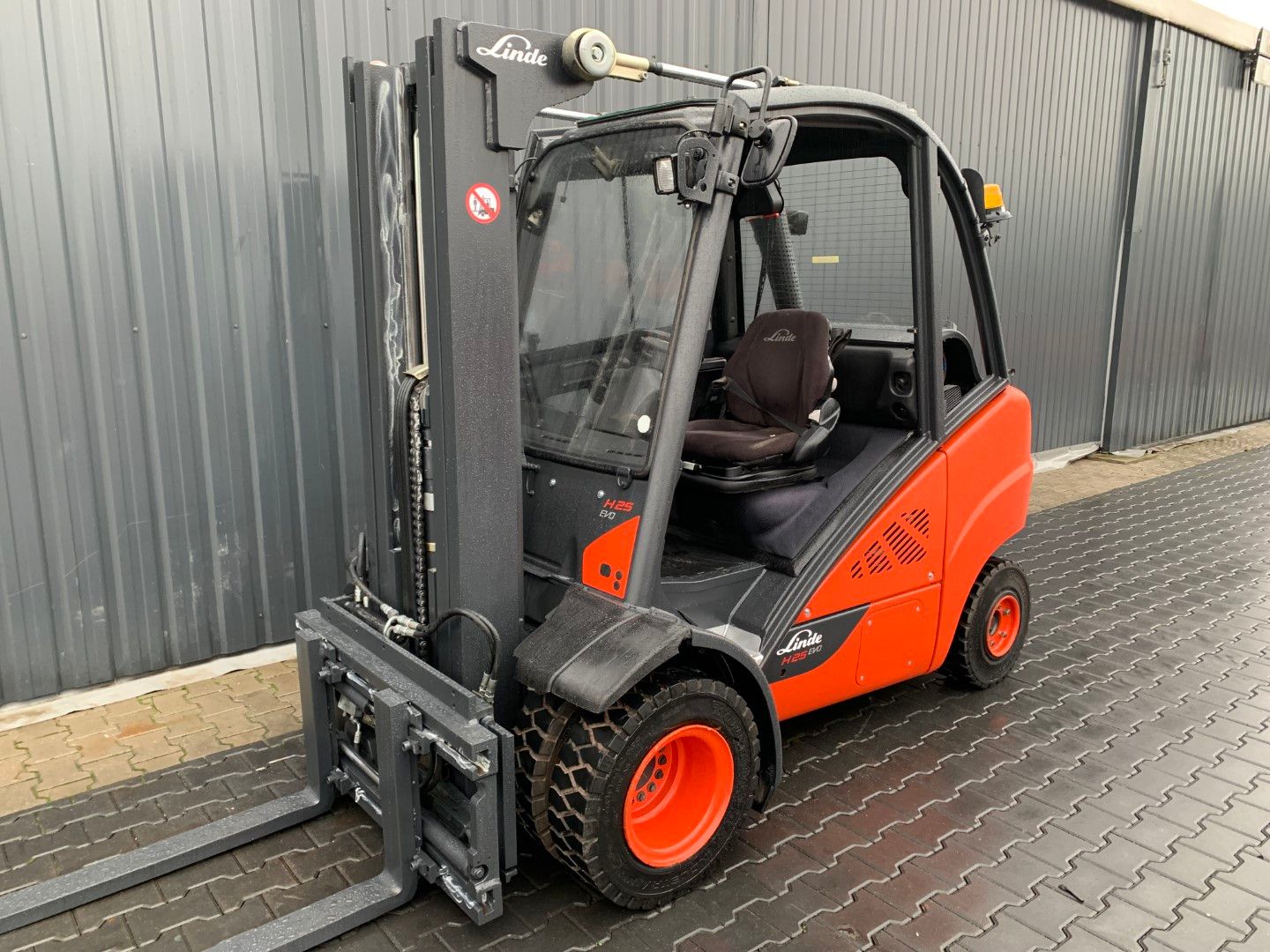 Linde H25T-02/600