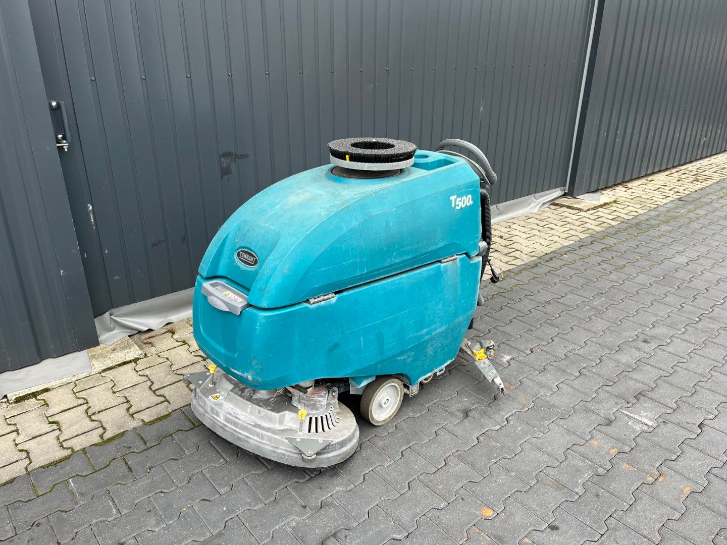 TENNANT T500