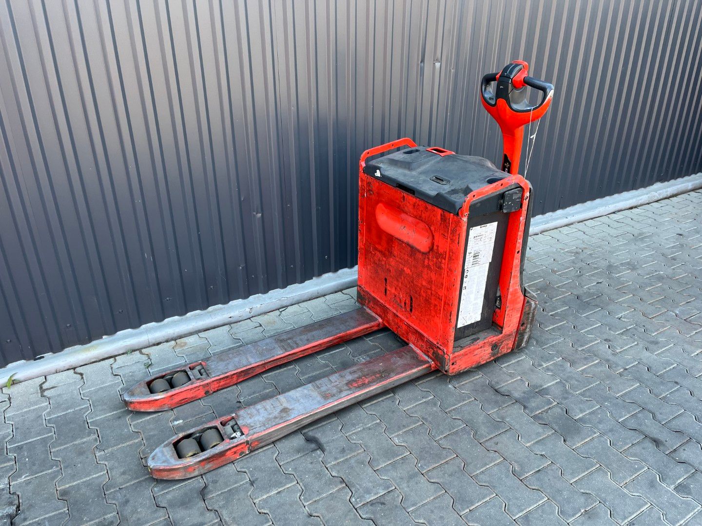 Linde T18
