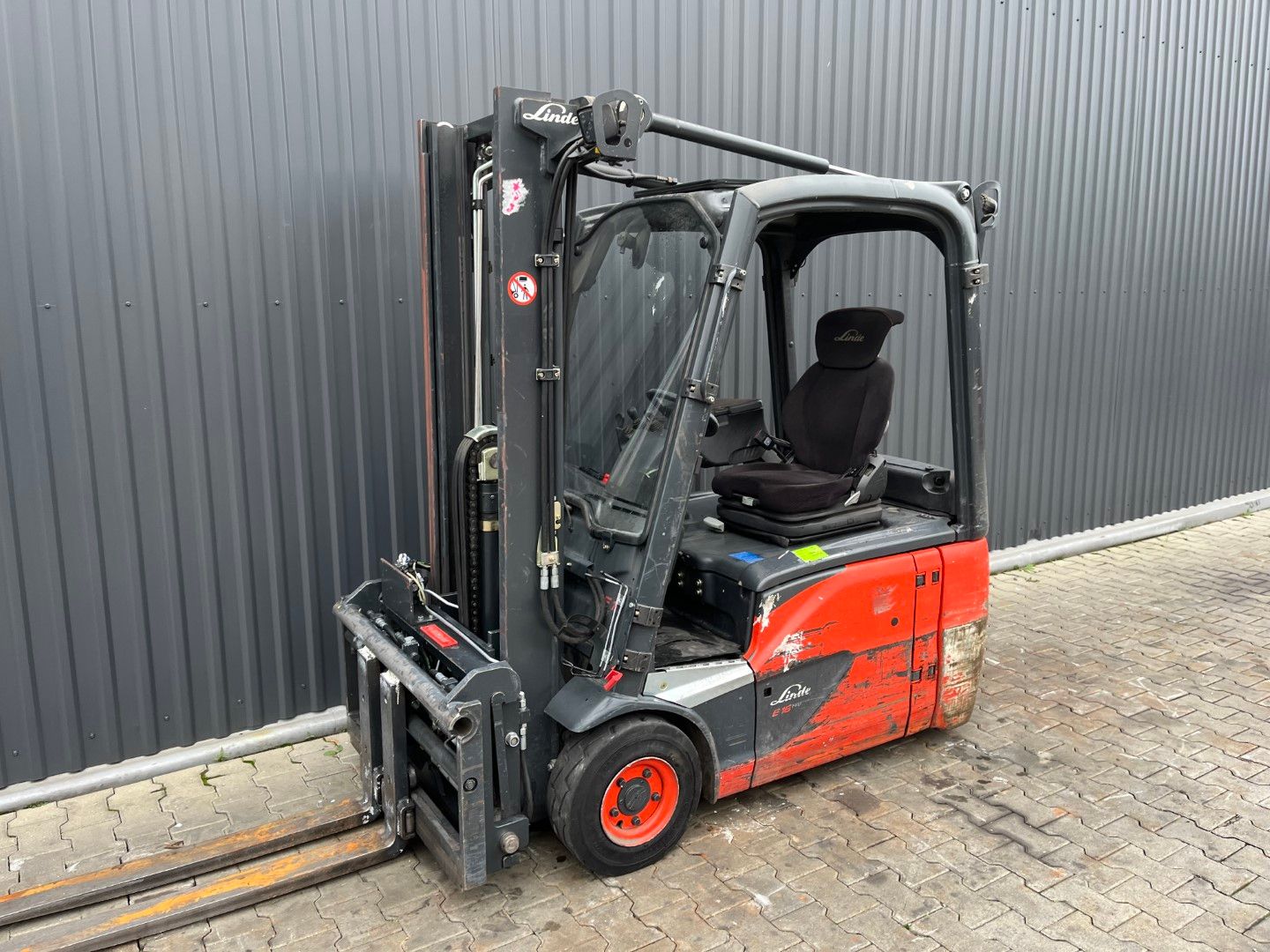 Linde E16-02