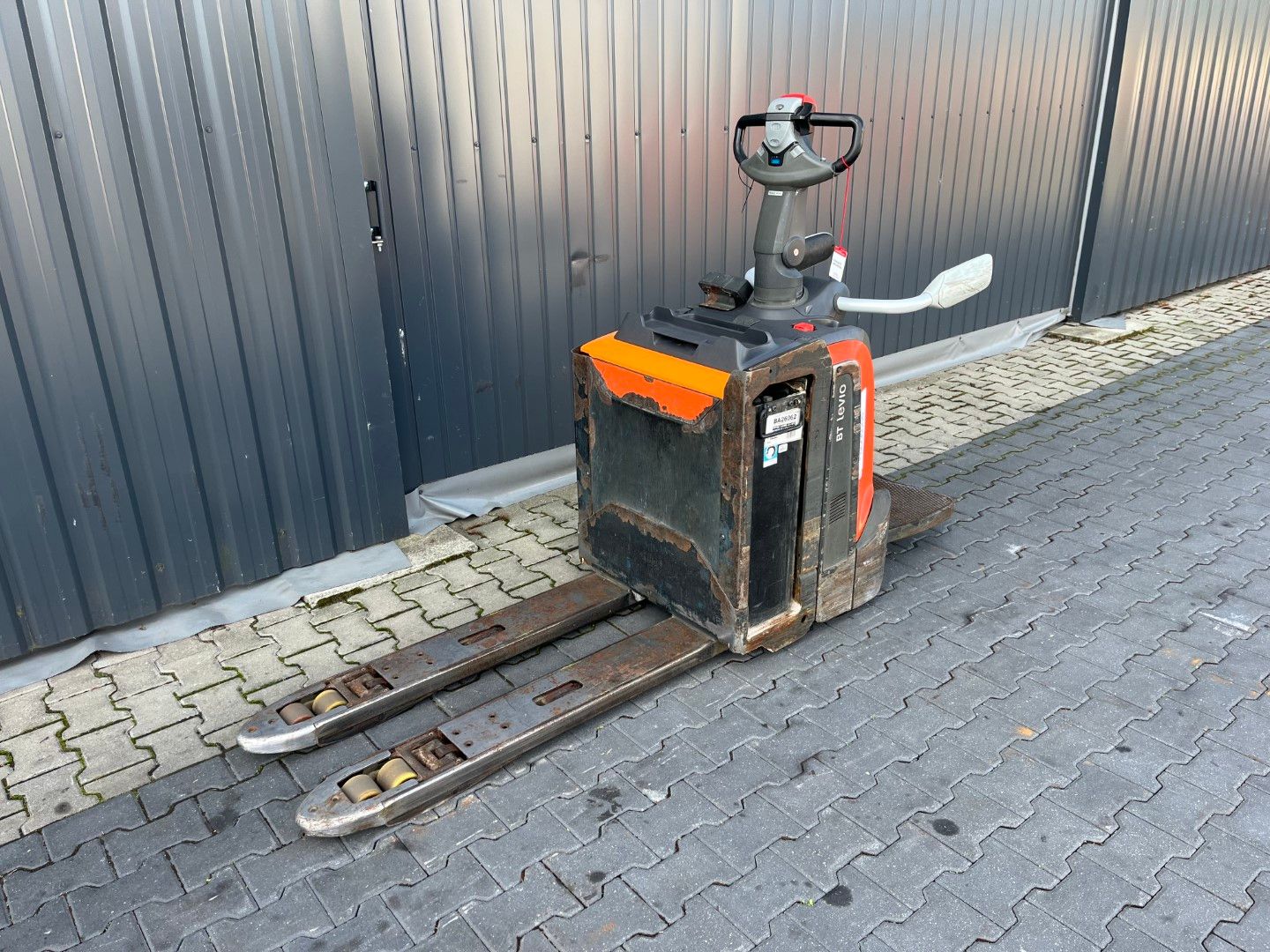 Bt LPE200