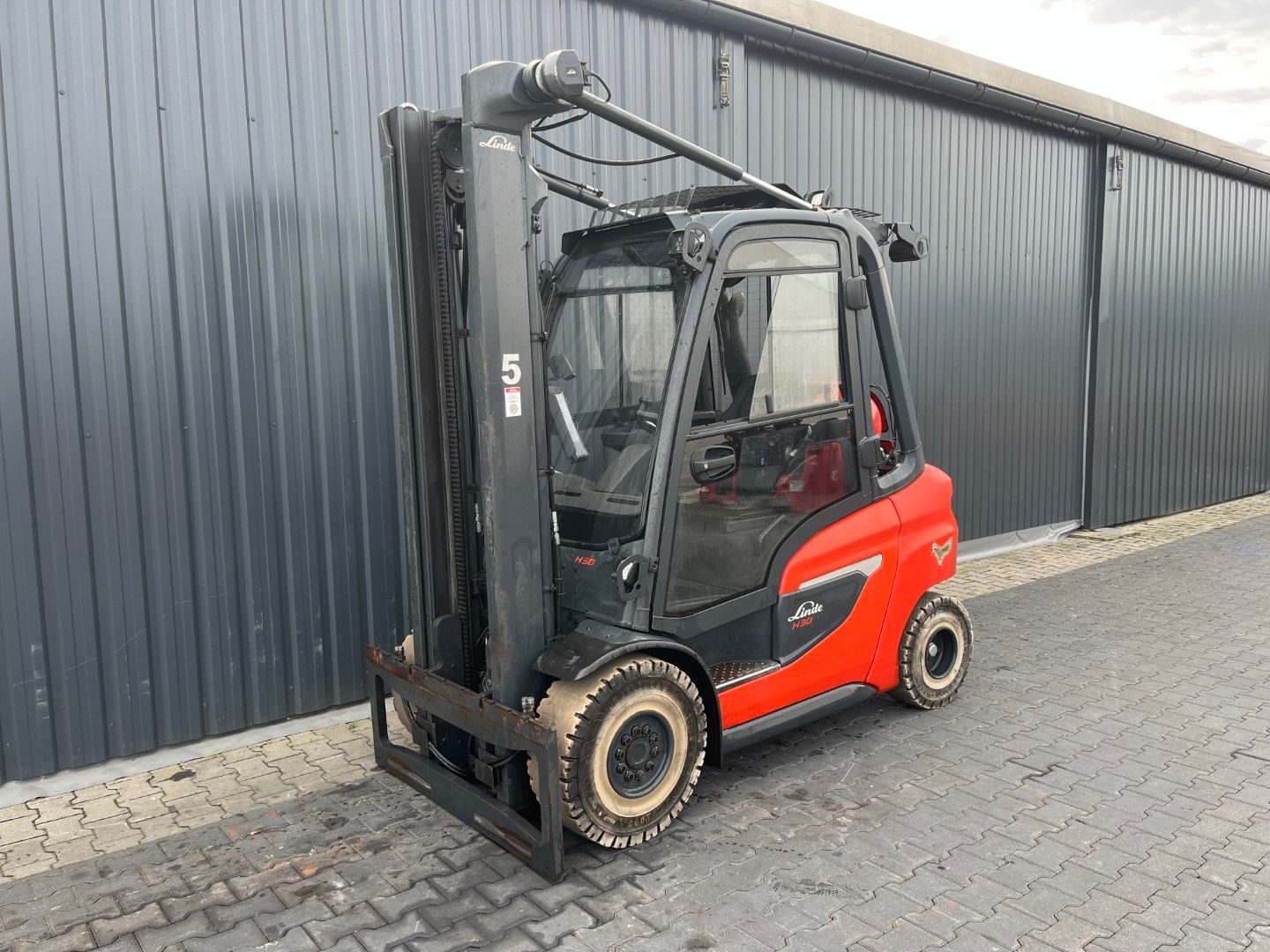 Linde H30T-01