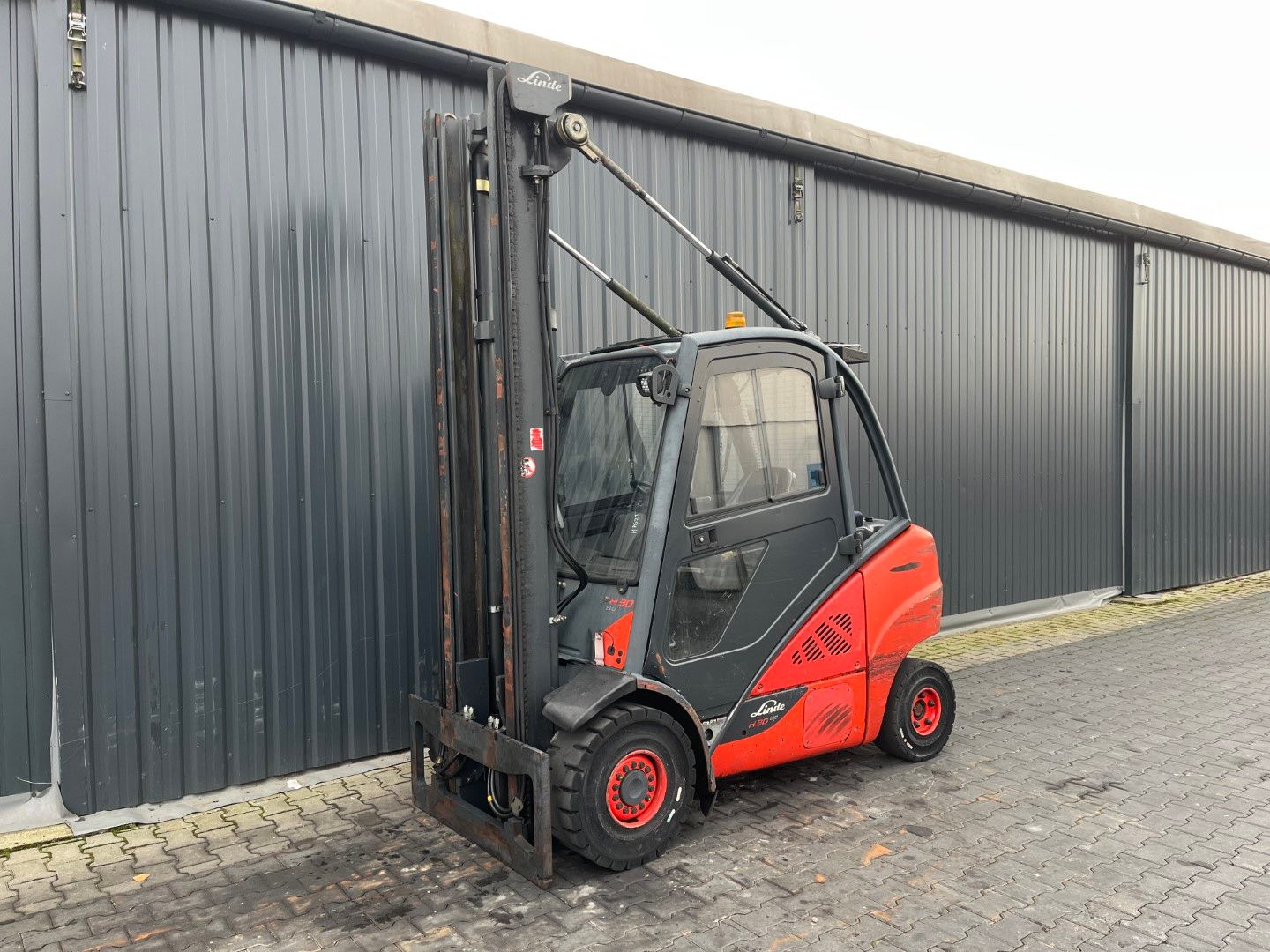 Linde H30D-02