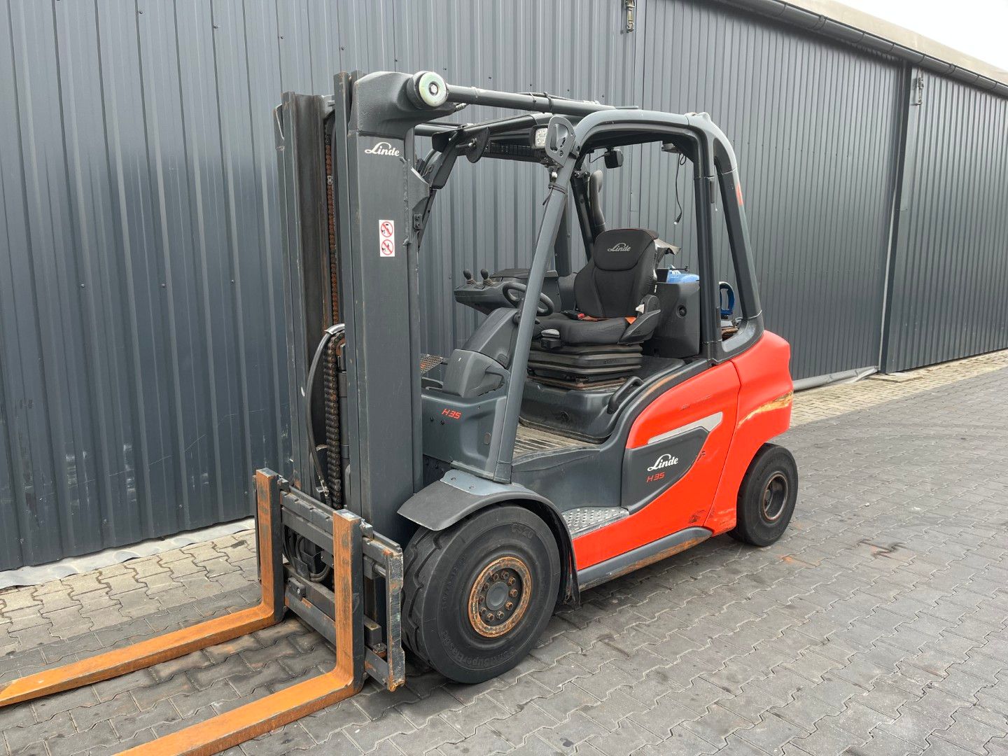 Linde H35T-01