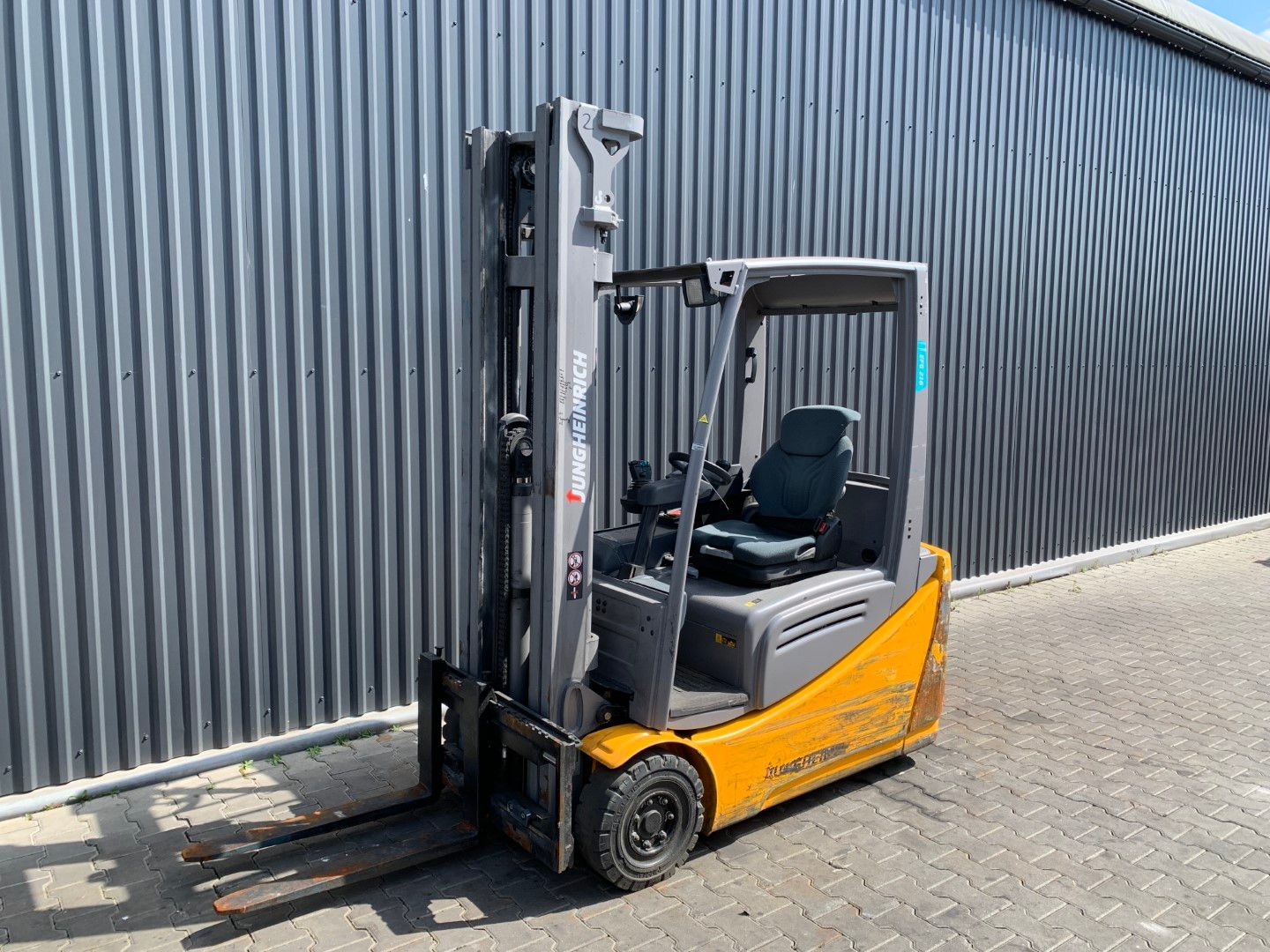 Jungheinrich EFG216