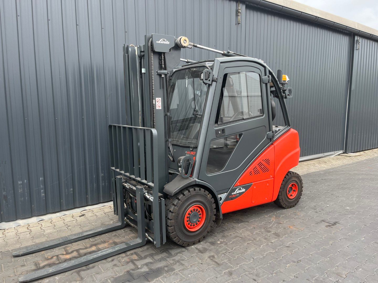 Linde H30D-02