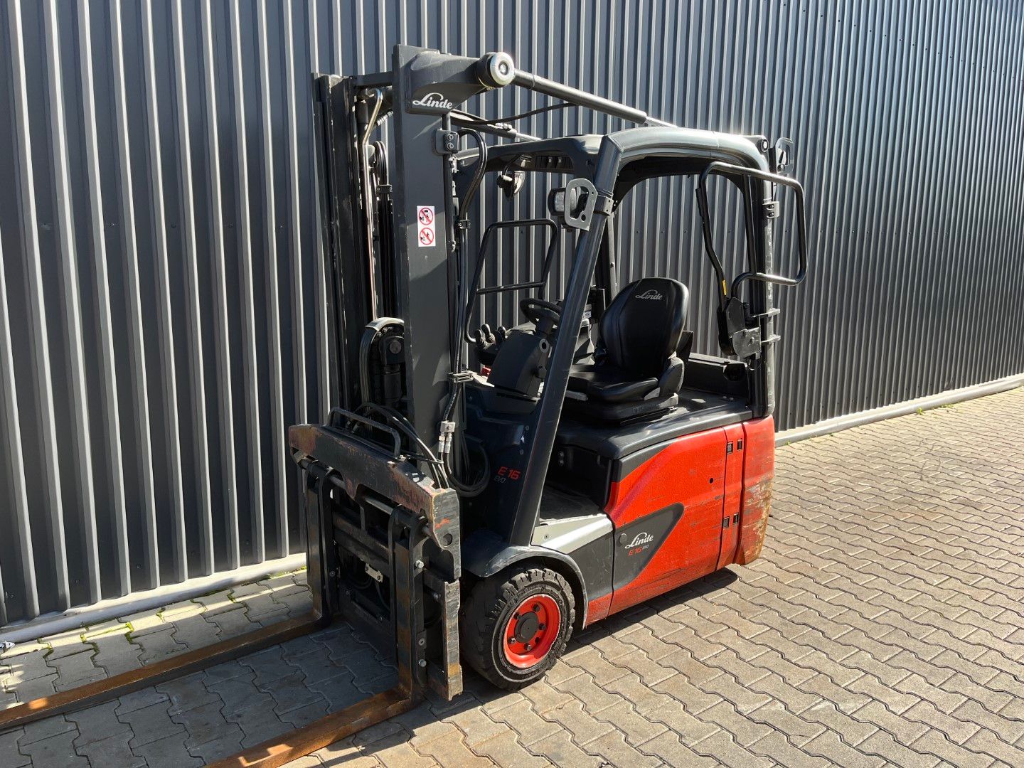 Linde E16-02
