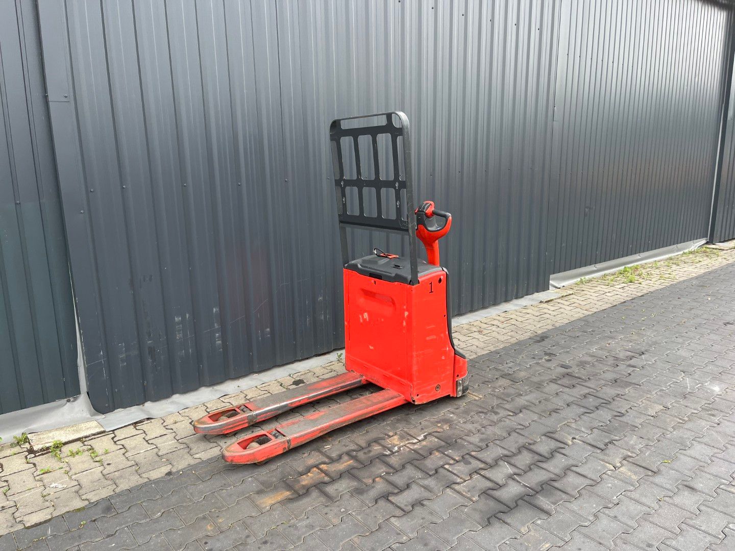 Linde T16