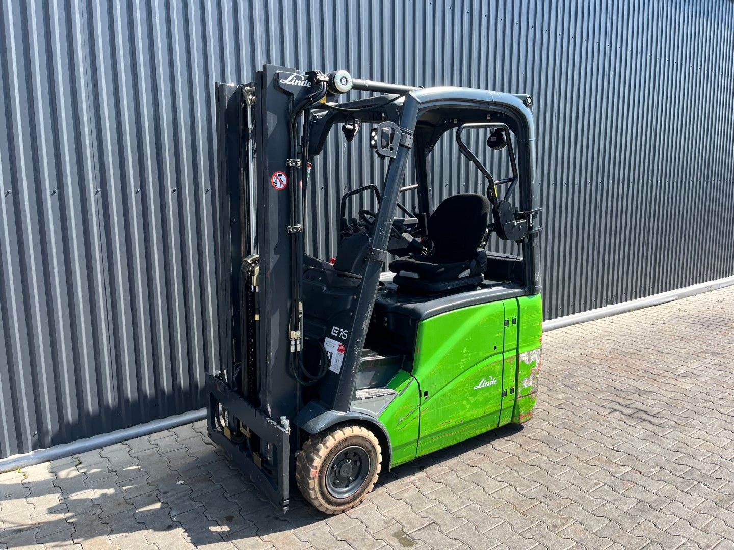 Linde E16H-02