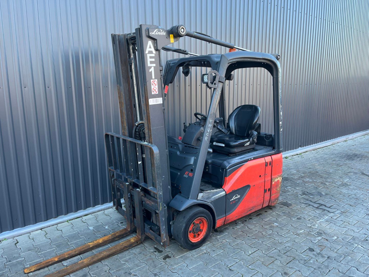 Linde E16-02