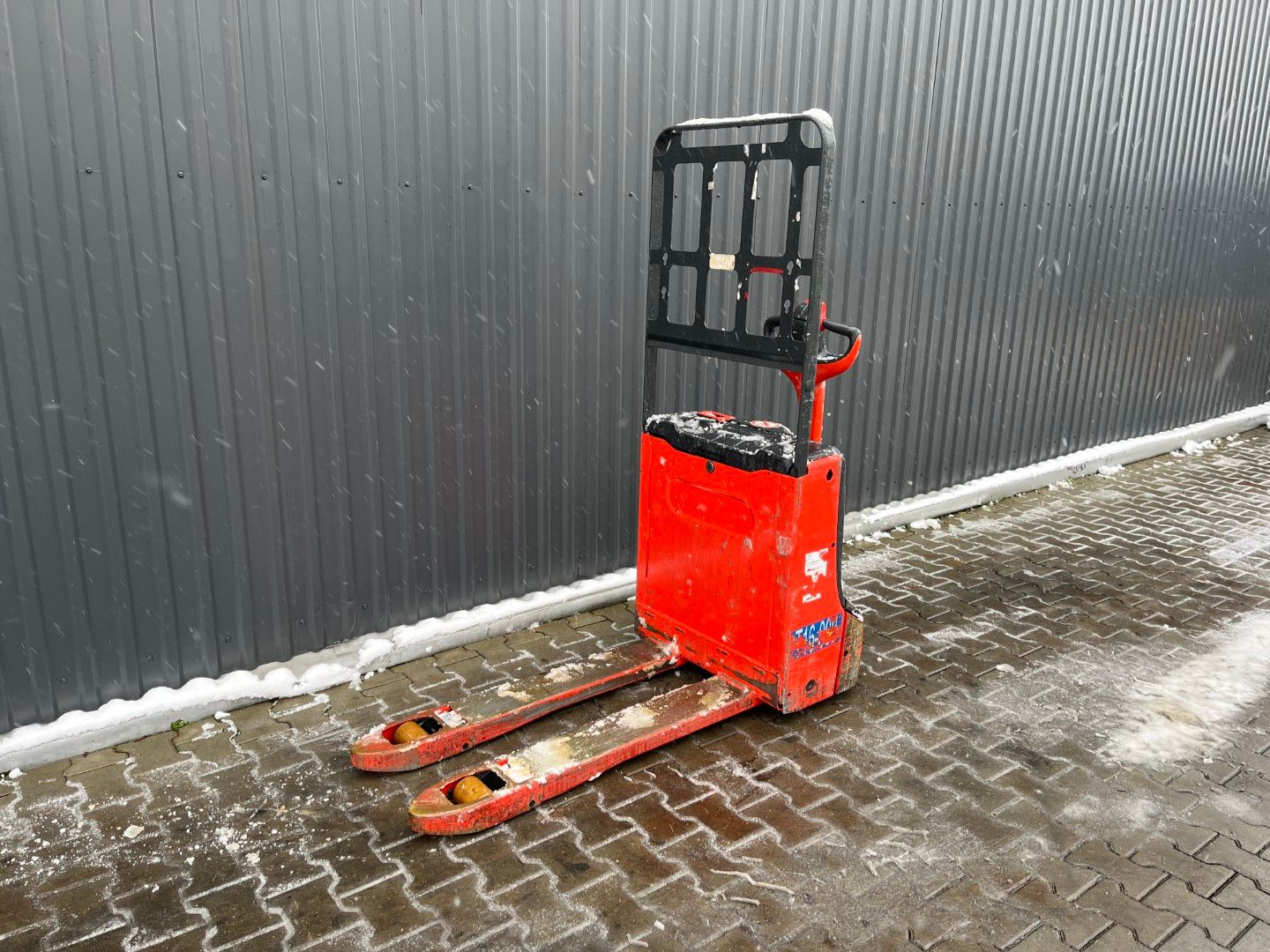 Linde T16