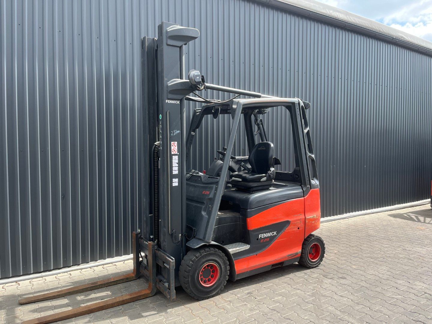 Linde E25HL-01/600