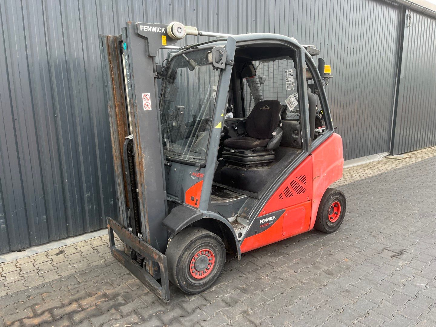 Linde H25T-02