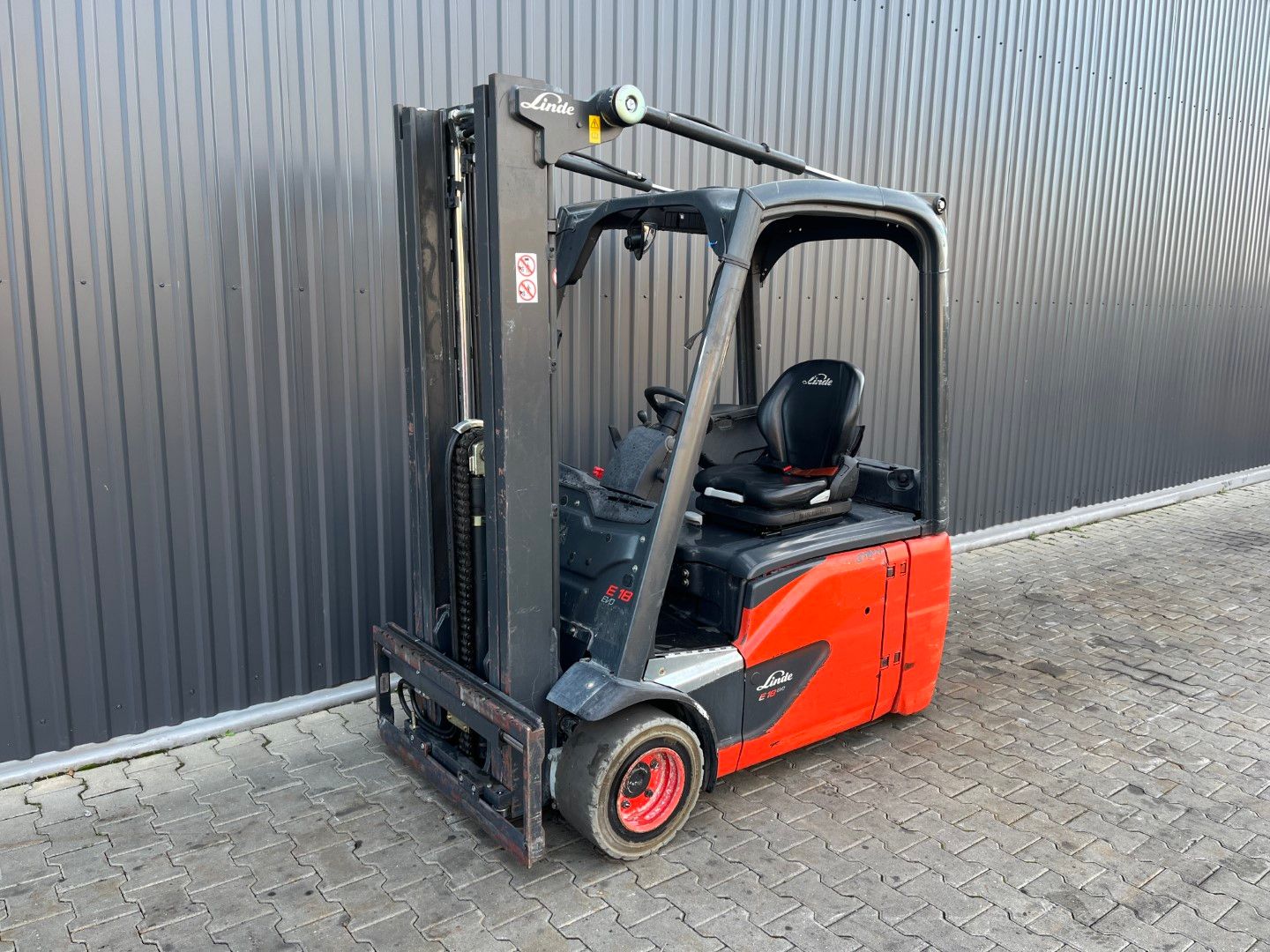 Linde E18-02