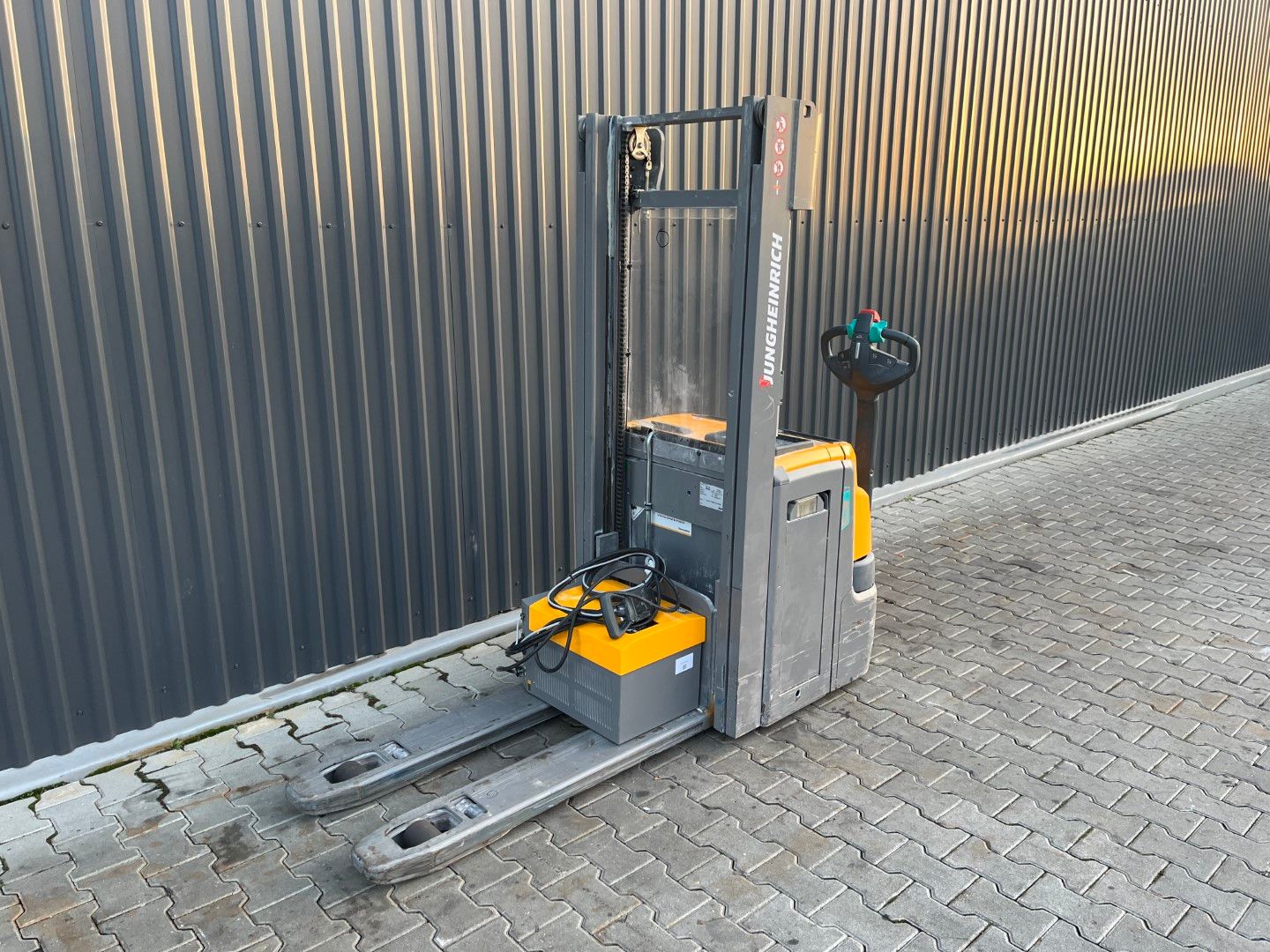 Jungheinrich EJC216z
