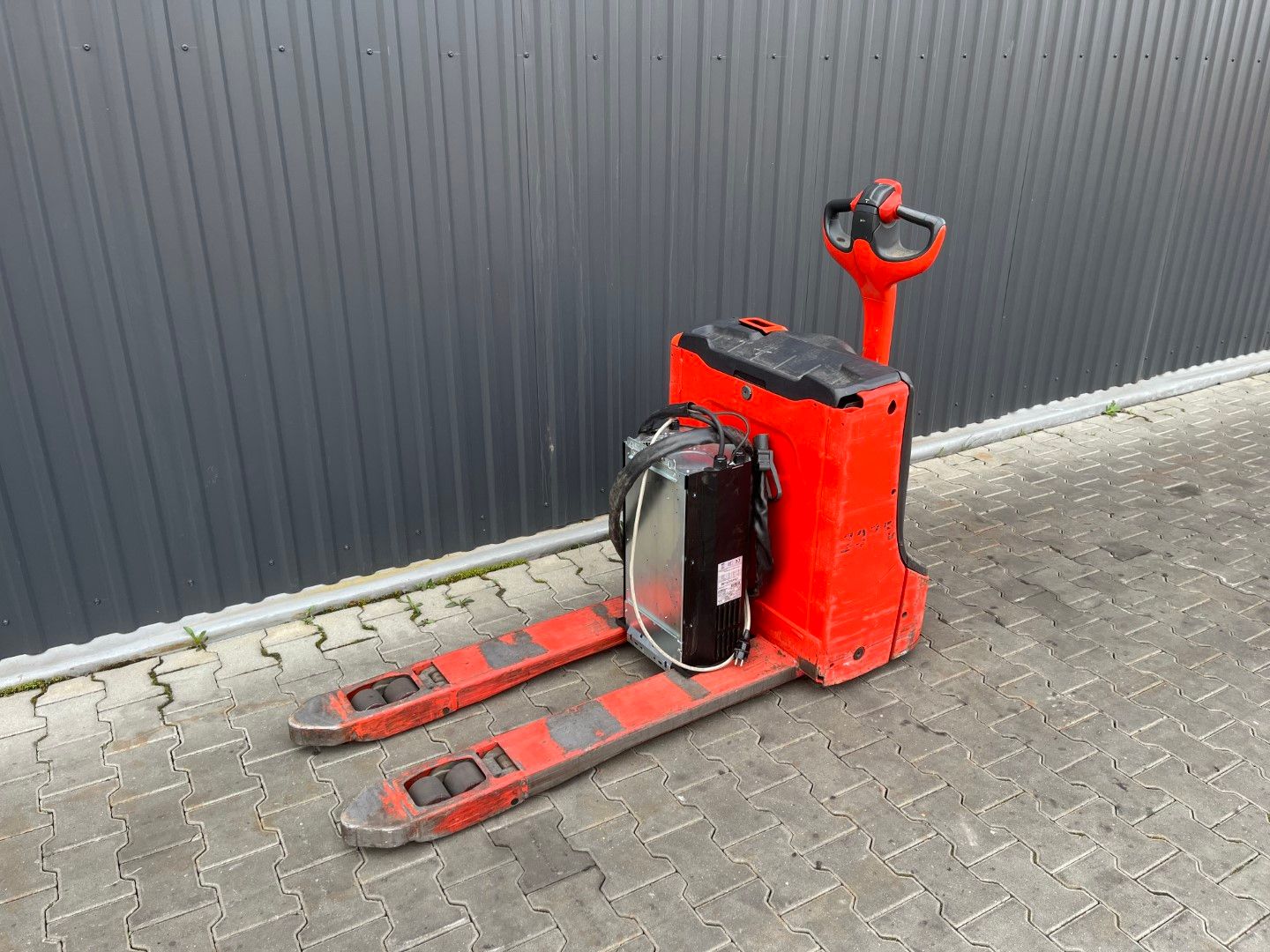 Linde T16