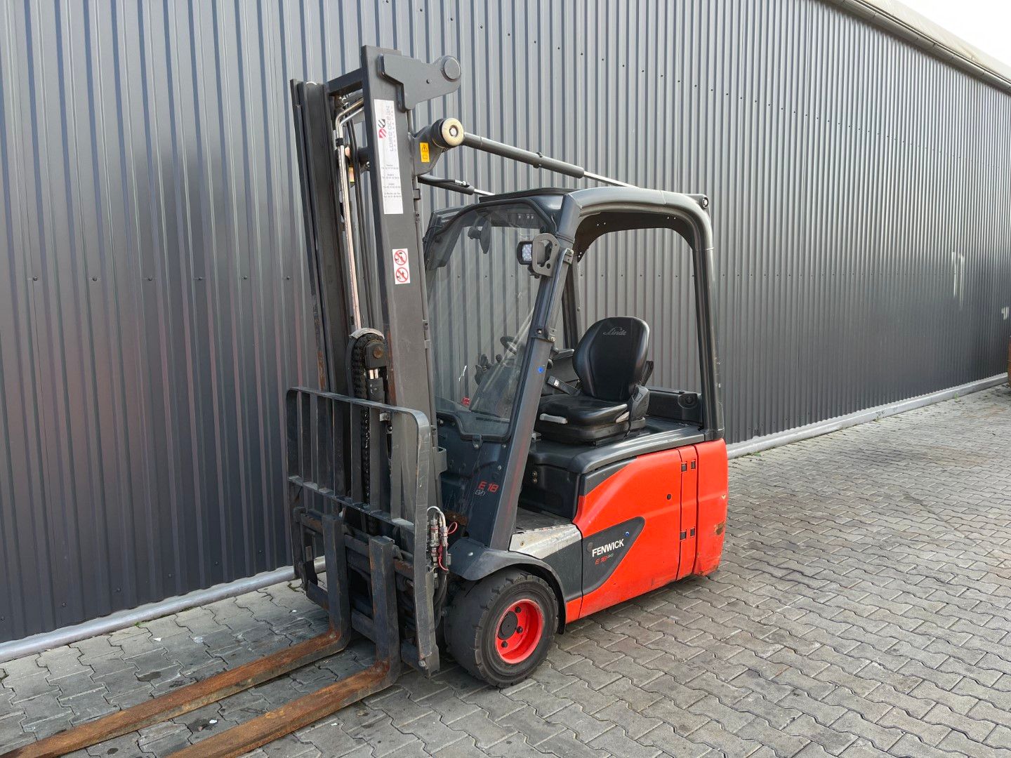 Linde E18-02