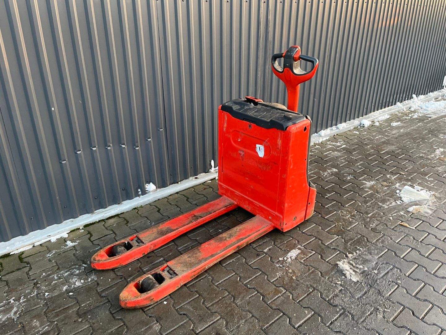 Linde T16