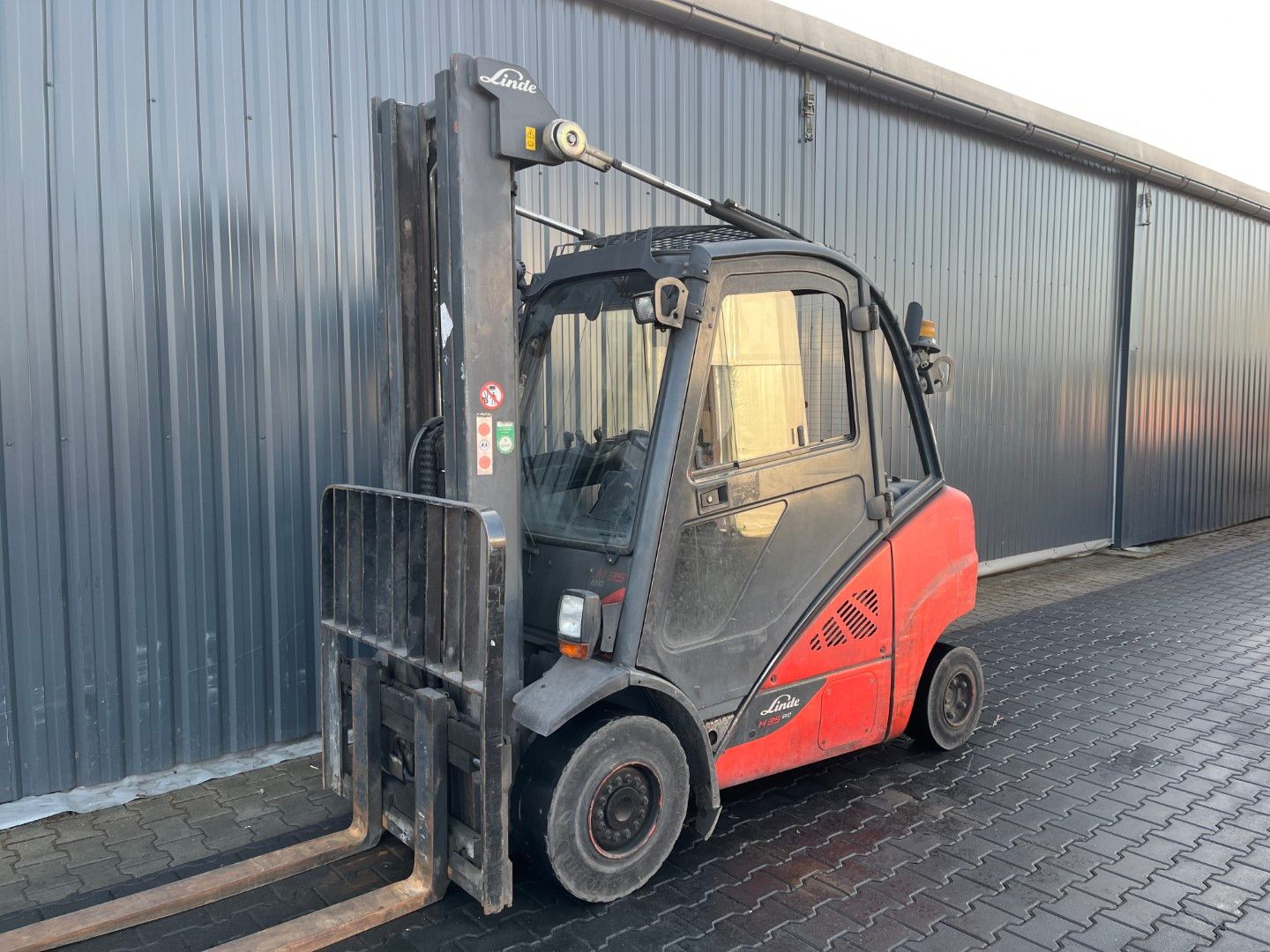 Linde H35D-02