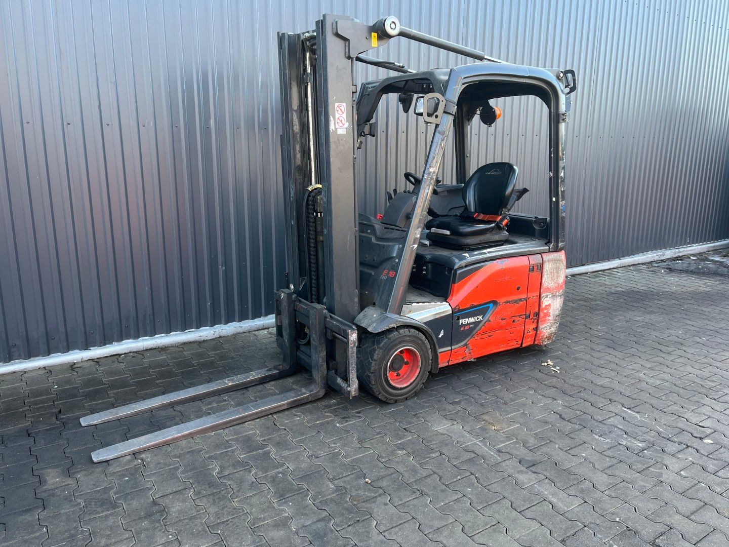 Linde E18-02