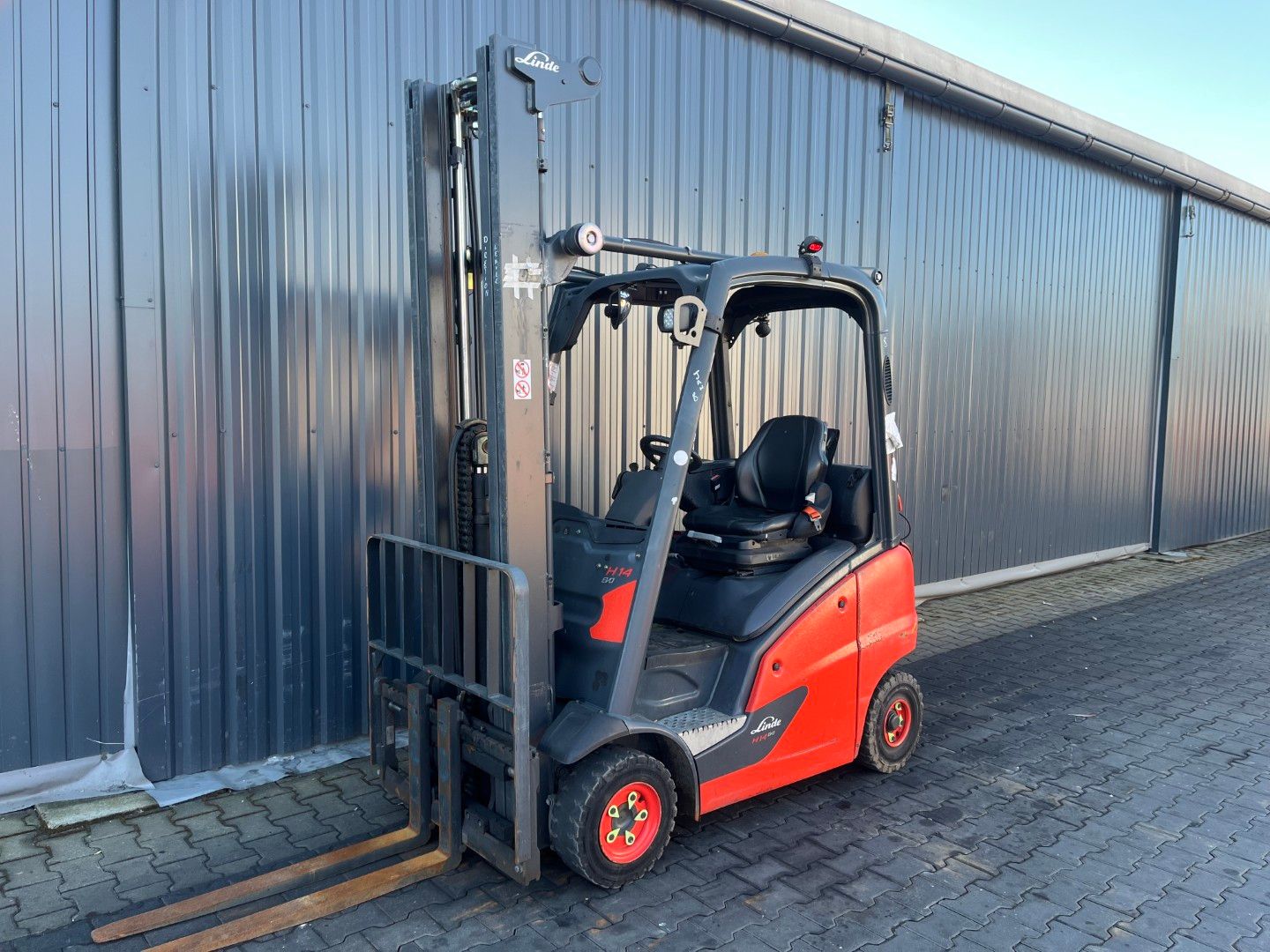 Linde H14T-01