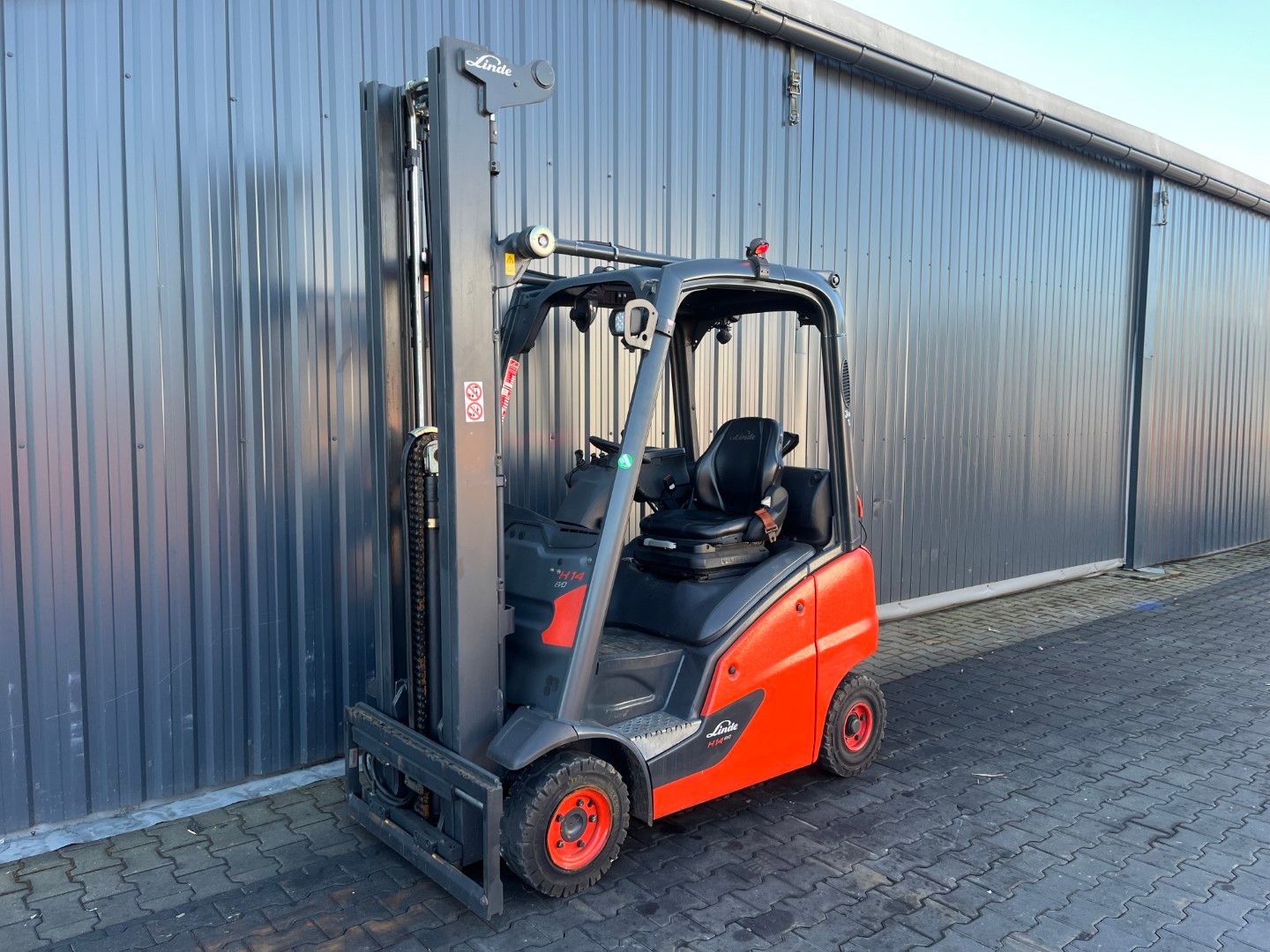 Linde H14T-01