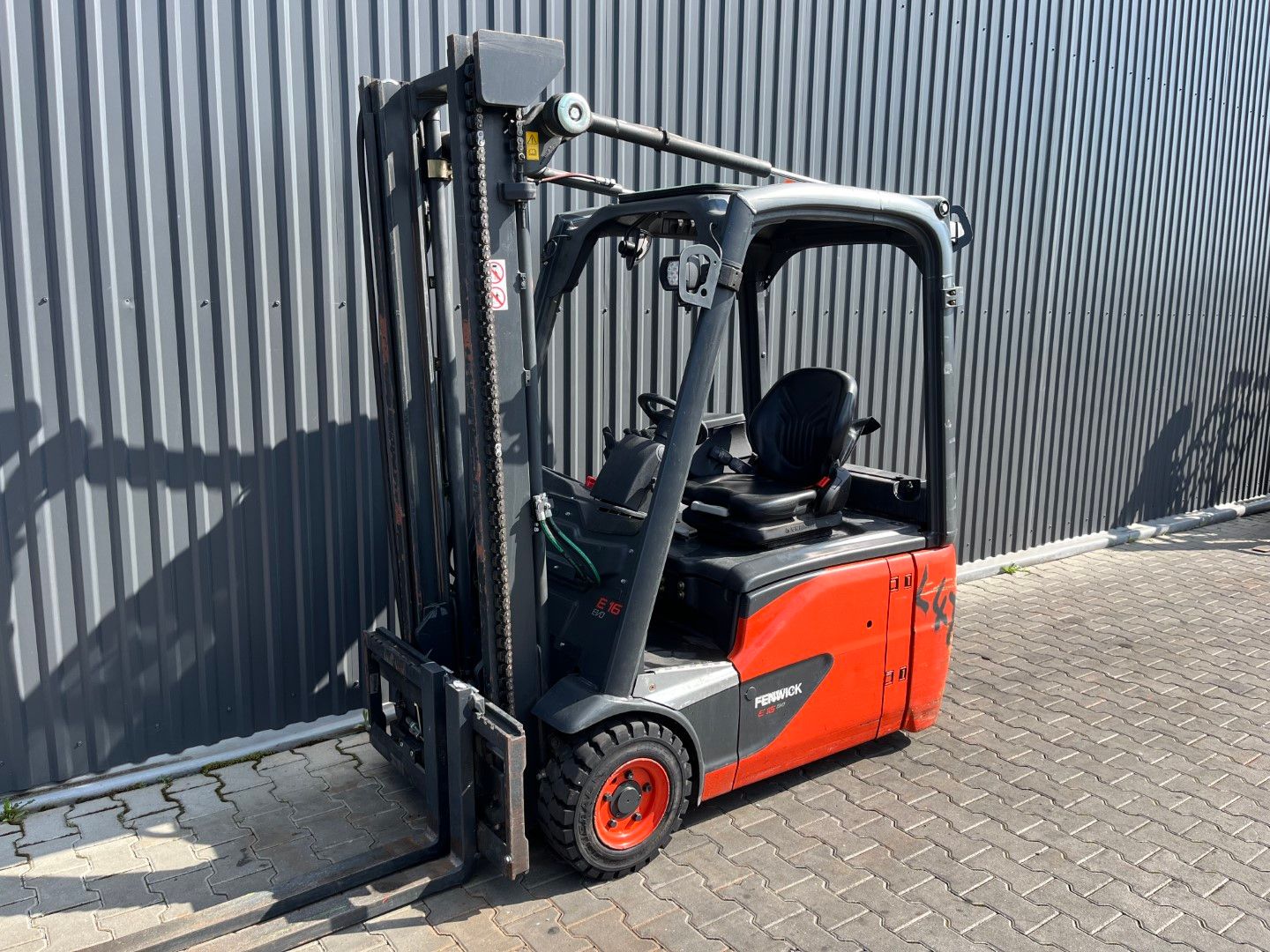 Linde E16-02