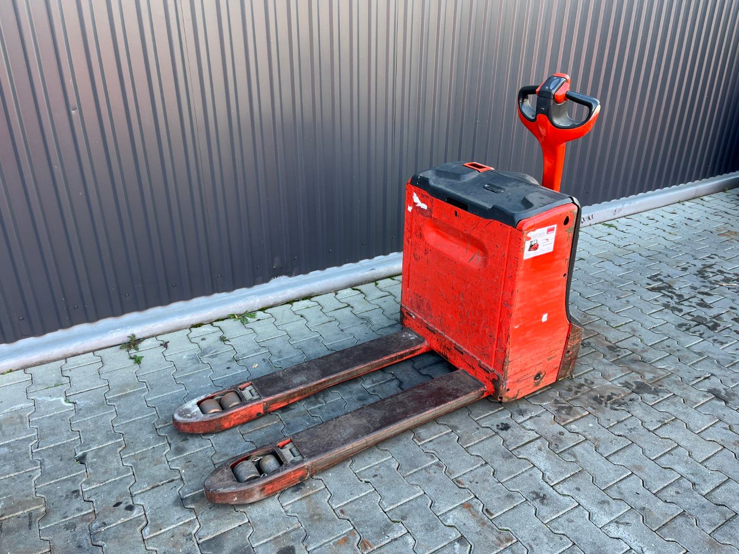 Linde T18