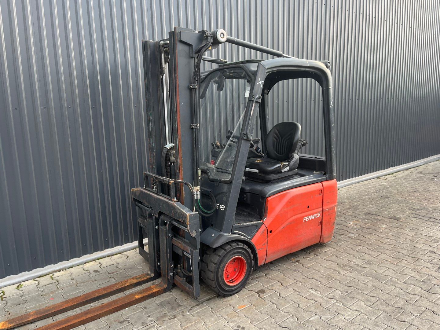 Linde E18-01