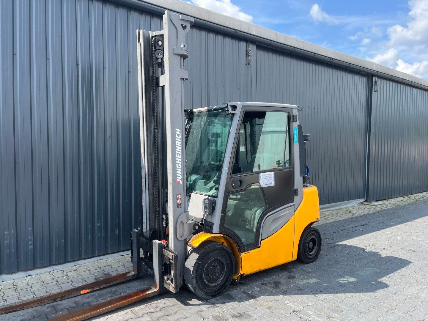 Jungheinrich TFG425s