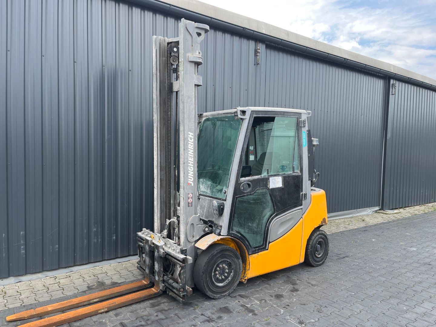 Jungheinrich TFG425s