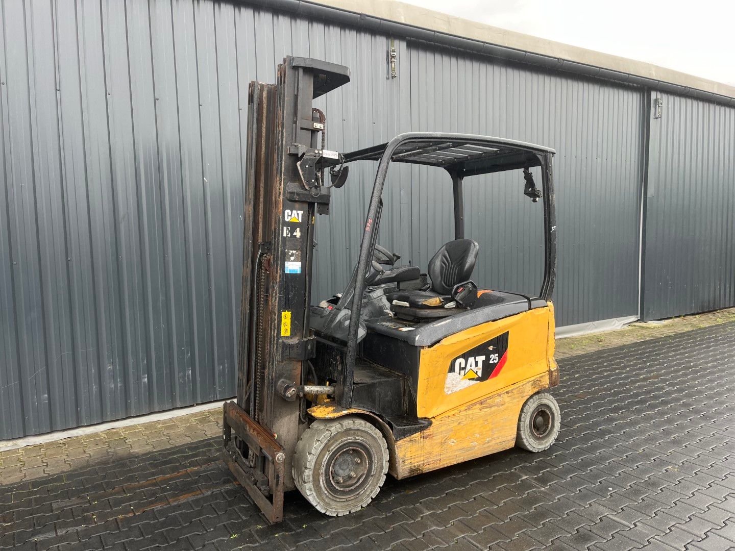 Caterpillar EP25CN