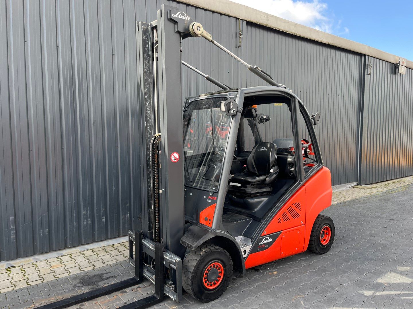 Linde H25T-01