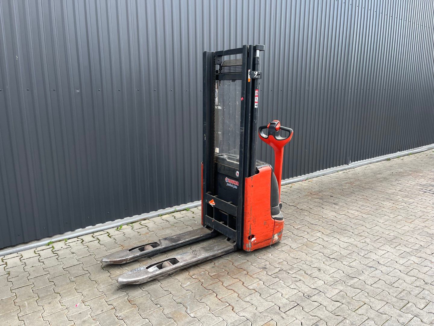 Linde L12