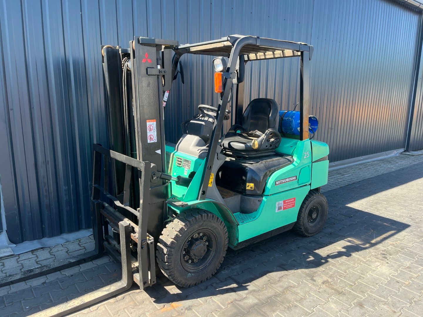 Mitsubishi FG25NT