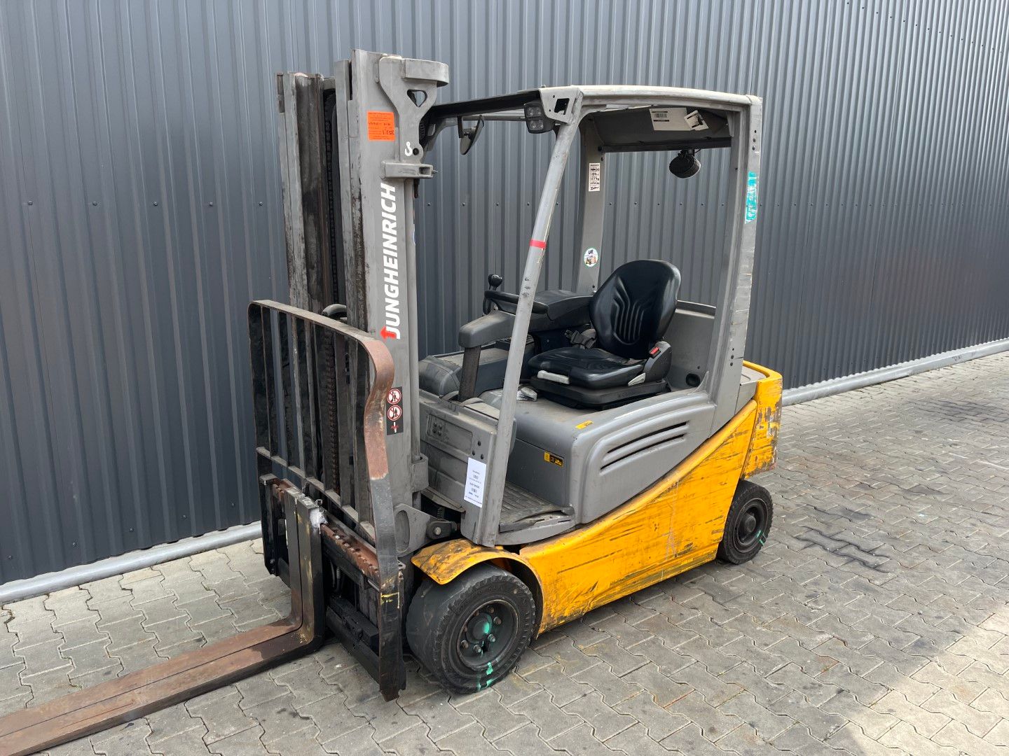 Jungheinrich EFG318