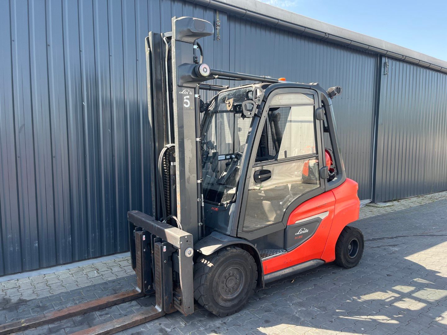 Linde H35T-01