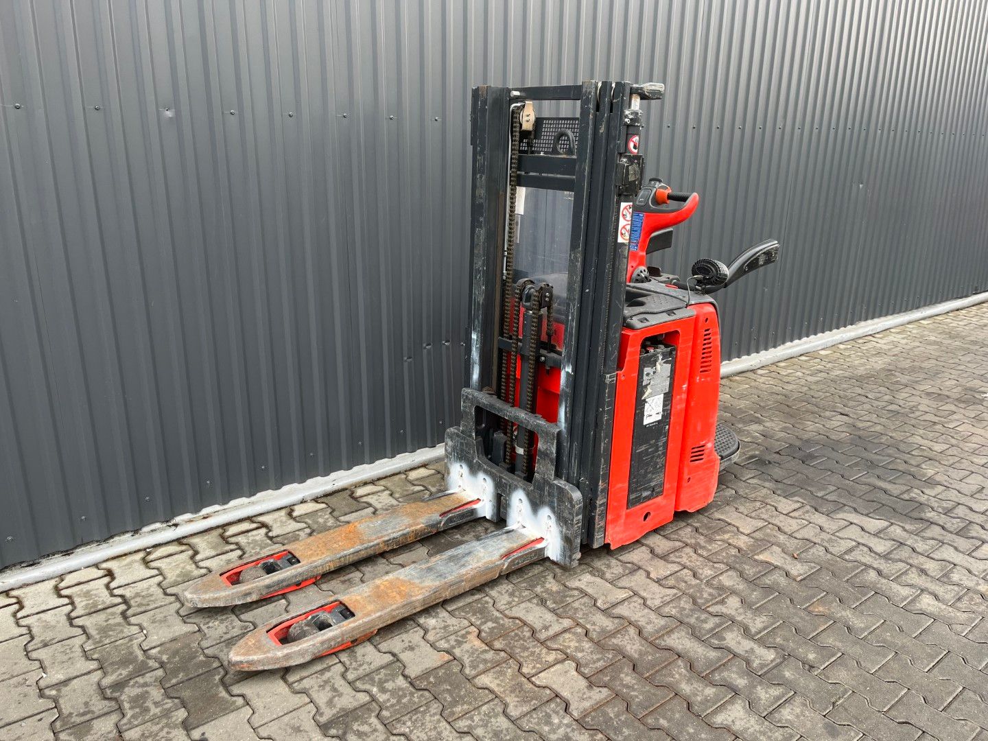 Linde D12