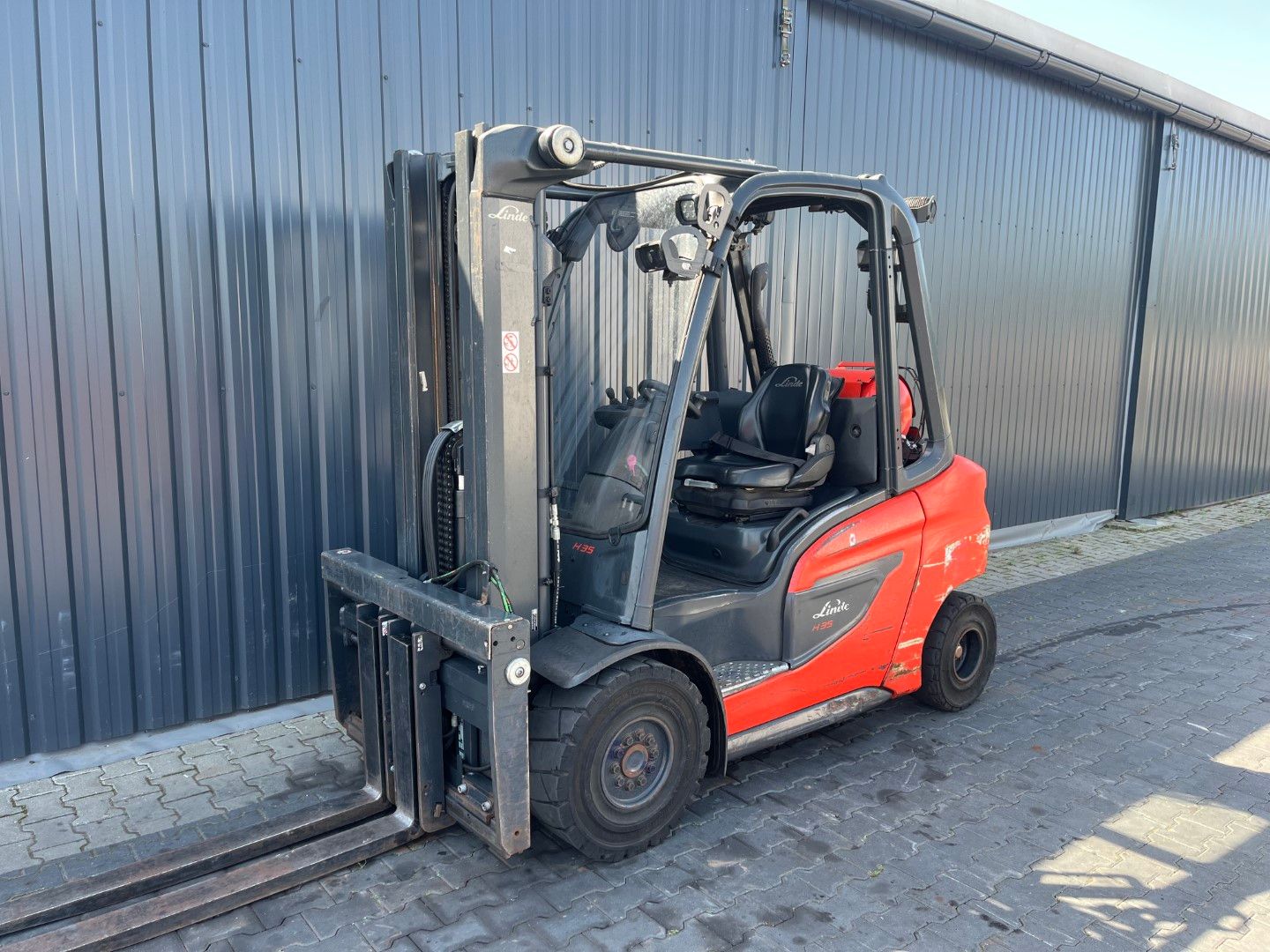 Linde H35T-01